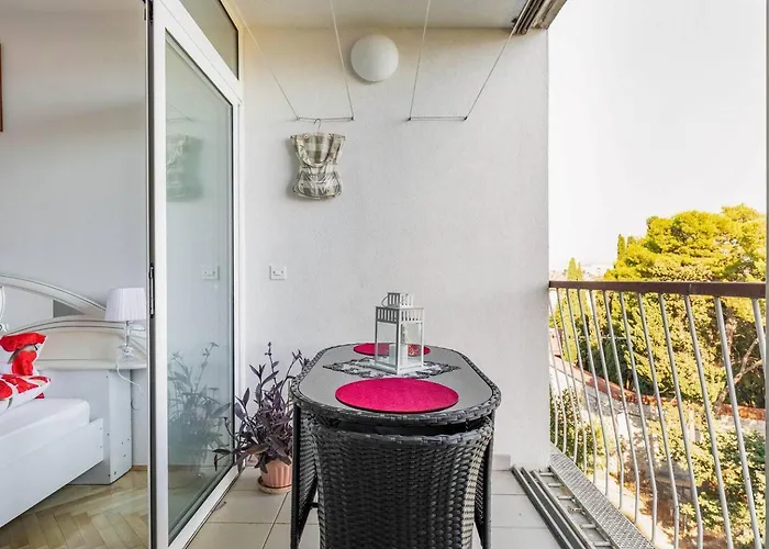 Apartment Milau Split
